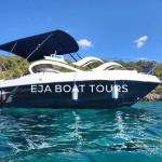 Private vs Group Boat Tours. Which One Should You Choose?